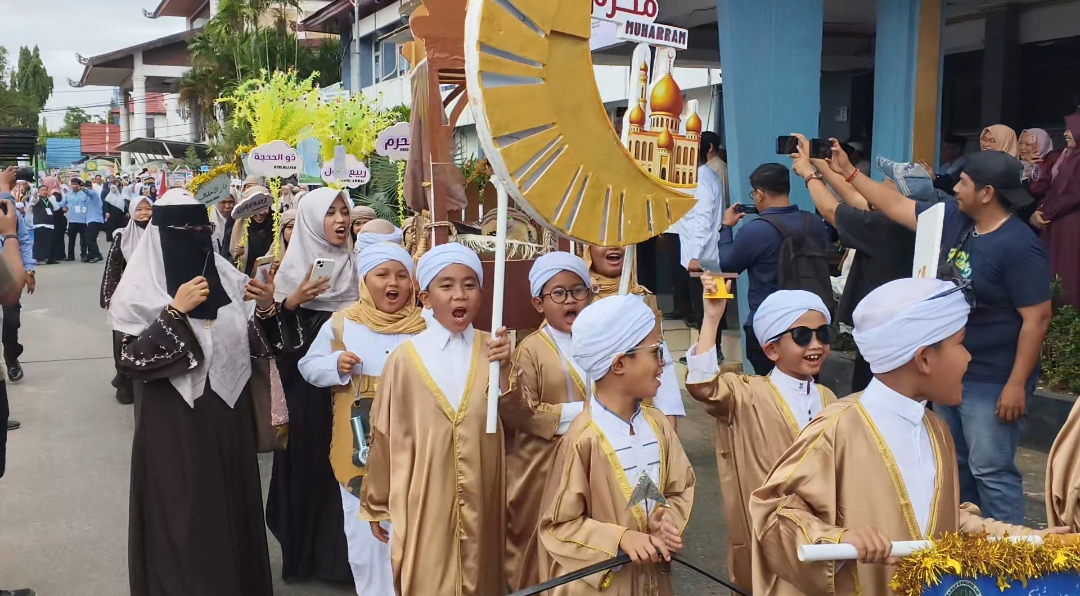 93 Kafilah Meriahkan Pawai Hijriah Tahun Baru Islam 1 Muharam 1448 di Kabupaten Banjar