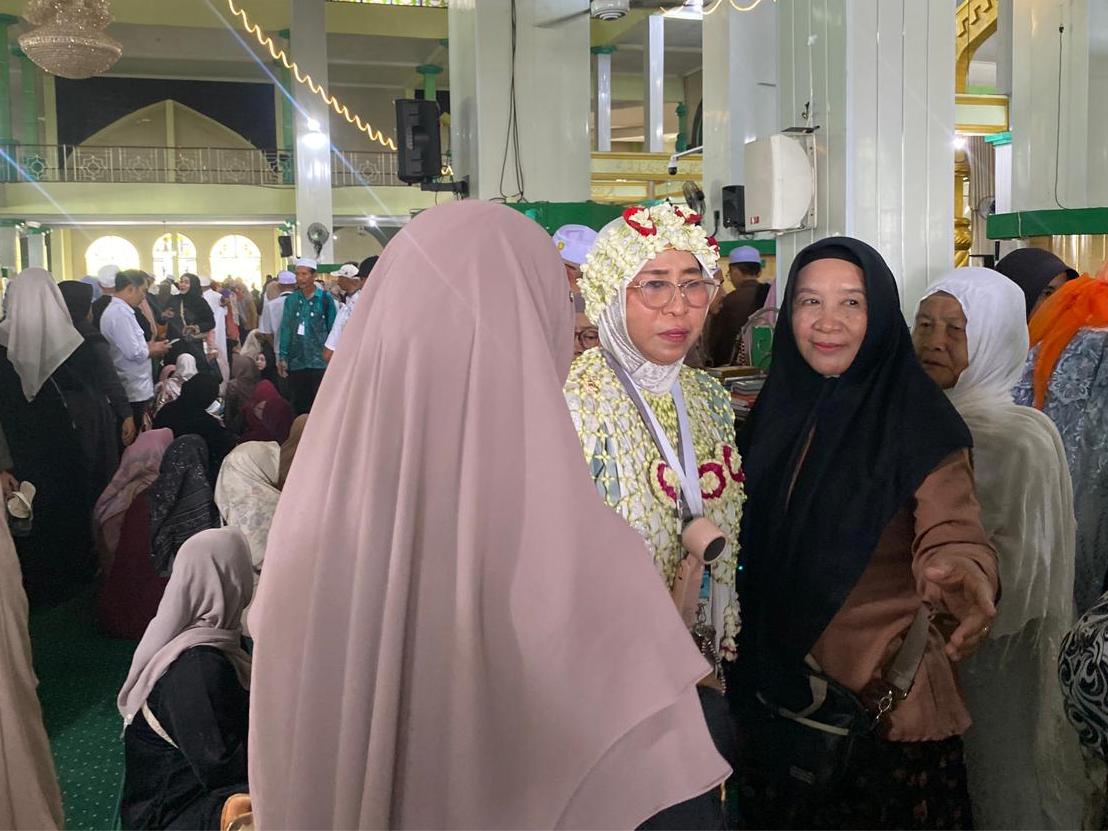 Tangis Haru Warnai Kepulangan Jemaah Haji 2026 Asal HST di Barabai, Delapan Orang Masih di Tanah Suci