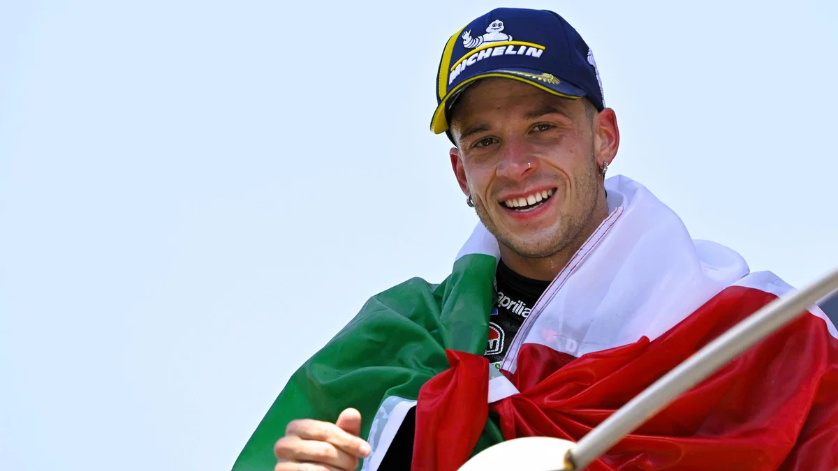 Tabrakan Massal Lap 1 MotoGP Hungaria 2026, Bezzechi Out, Kemenangan Perdana Marc Marquez