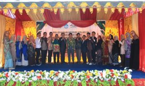 pelepasan siswa kelas IX
