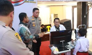 pemeriksaan mata siswa