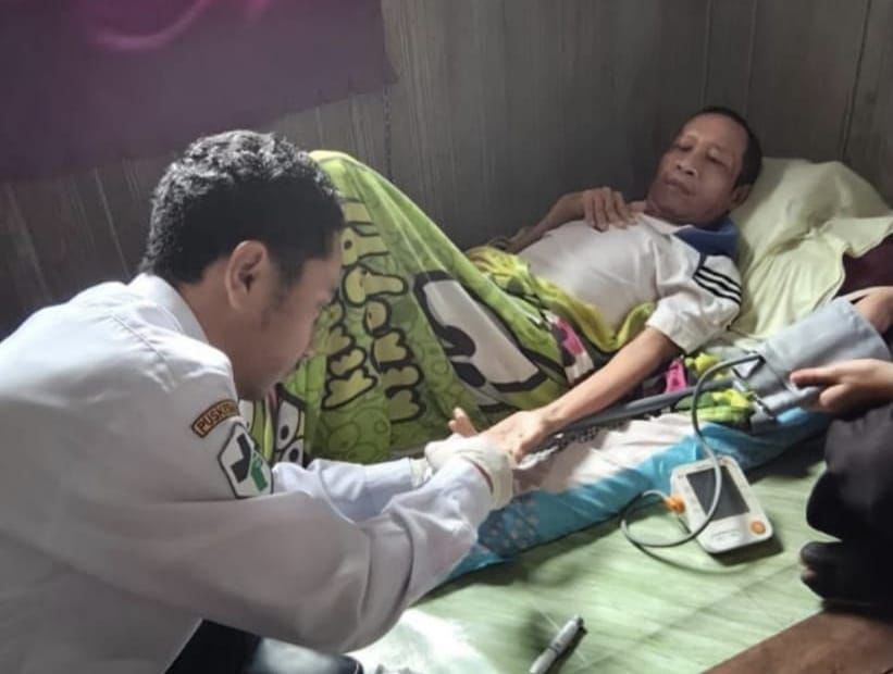 pemeriksaan terhadap pasien penerima manfaat Program JKN-UHC