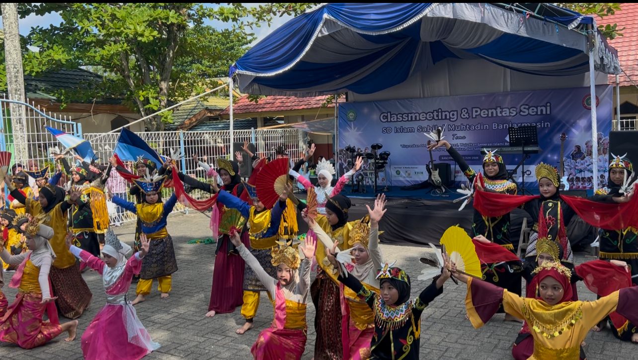 Tak Hanya Akademik, SDI Sabilal Muhtadin Asah Bakat Siswa Lewat Pentas Seni