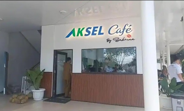 Cafe-Aksel-by-Sabrina-berlokasi-di-Bank-Kalsel-pusatt