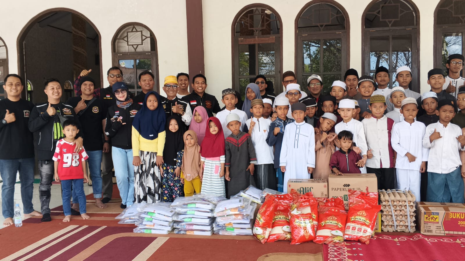 HDCI Banjarbaru Salurkan Perlengkapan Sekolah untuk Anak Panti Al Aqhso Mukarramah
