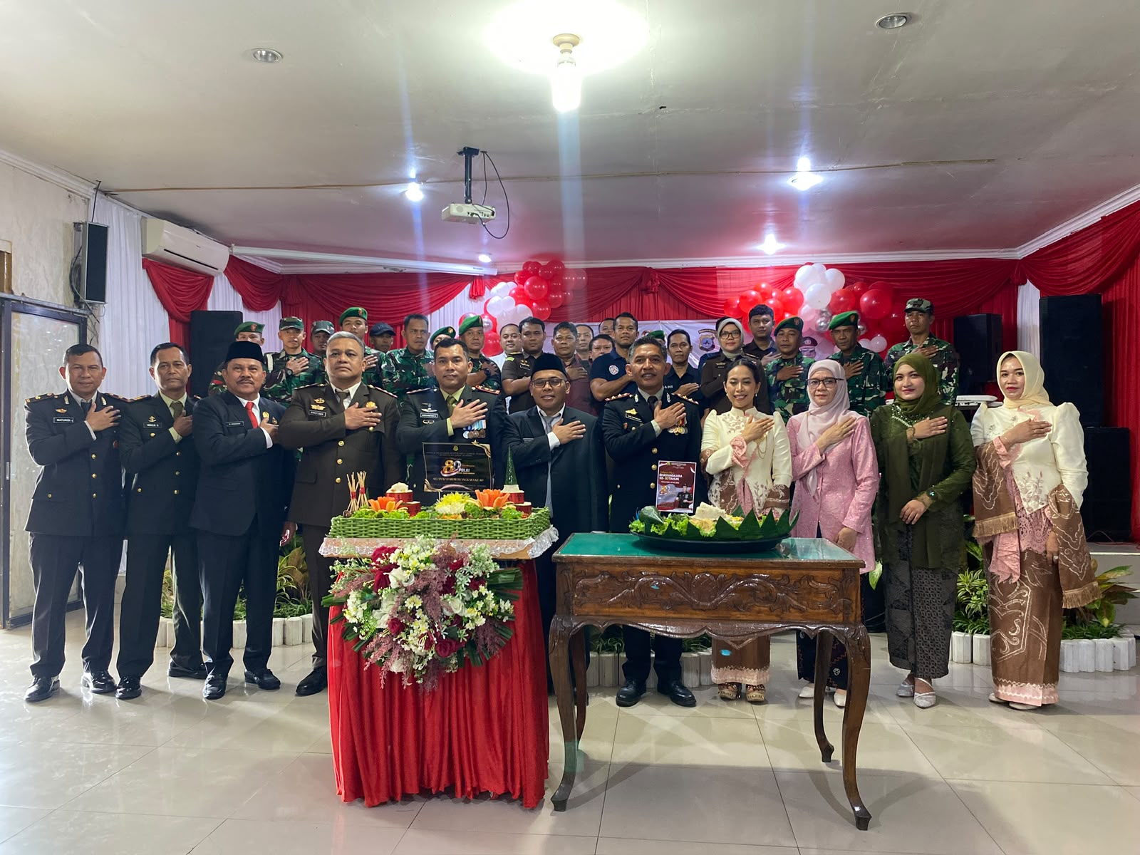 Wabup HST Hadir di Acara Syukuran Hari Bhayangkara ke-80, Kapolres HST Perkuat Sinergi dengan Forkopimda