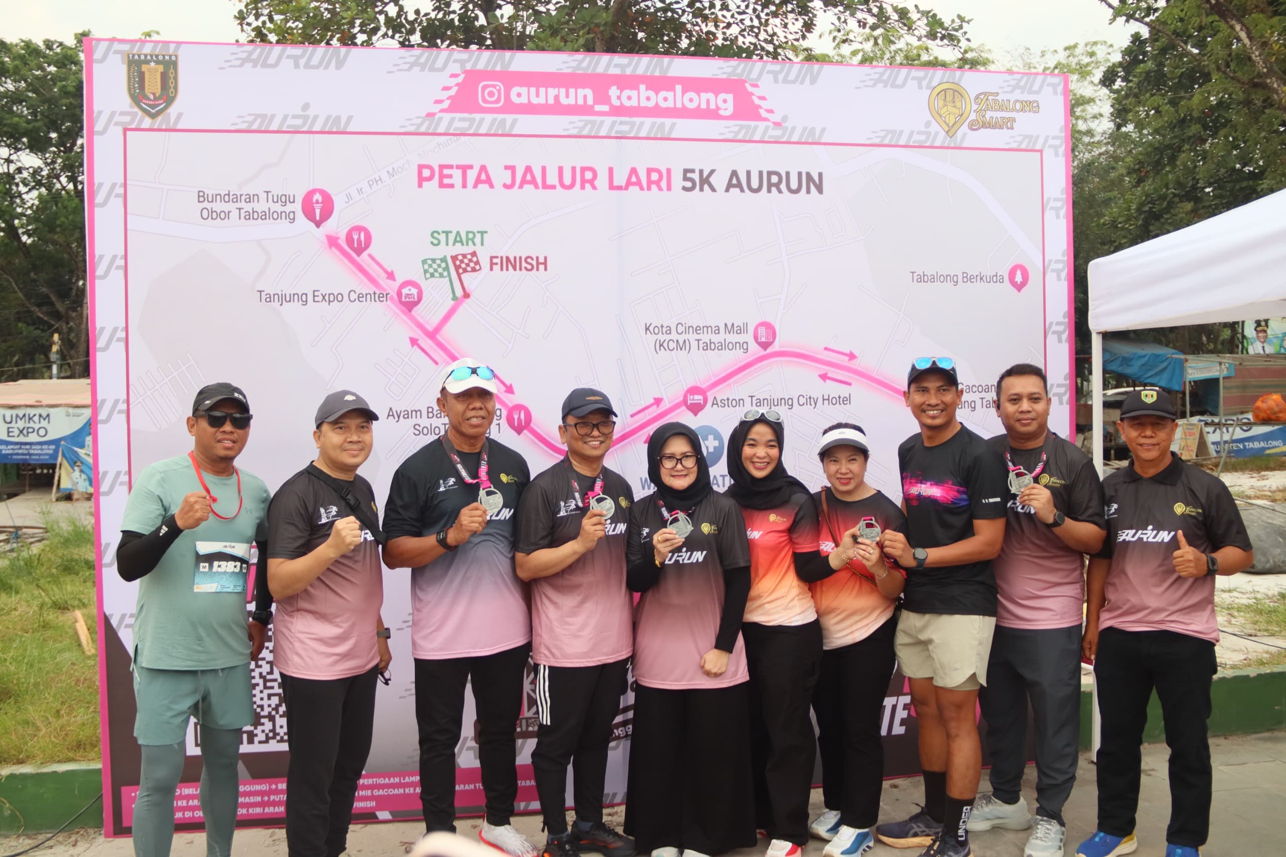 Polres Tabalong Kawal One Year Celebration Aurun 2026, Ribuan Pelari Ramaikan Tanjung Expo