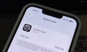 Ilustrasi tampilan System Data yang memakan storage iPhone