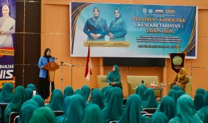 Ketua TP PKK Kabupaten Banjar, Hj Nurgita Tiyas membuka Pelatihan Kader
