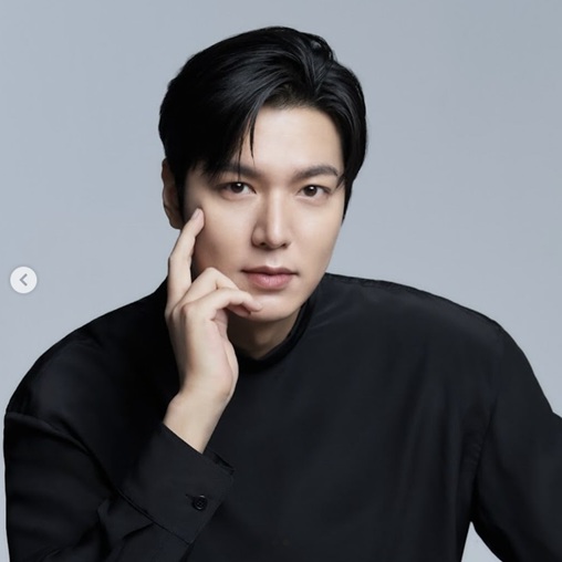 Agensi Kabarkan Lee Min Ho Kemungkinan Akan Bintangi Drakor Baru "But Your Love"