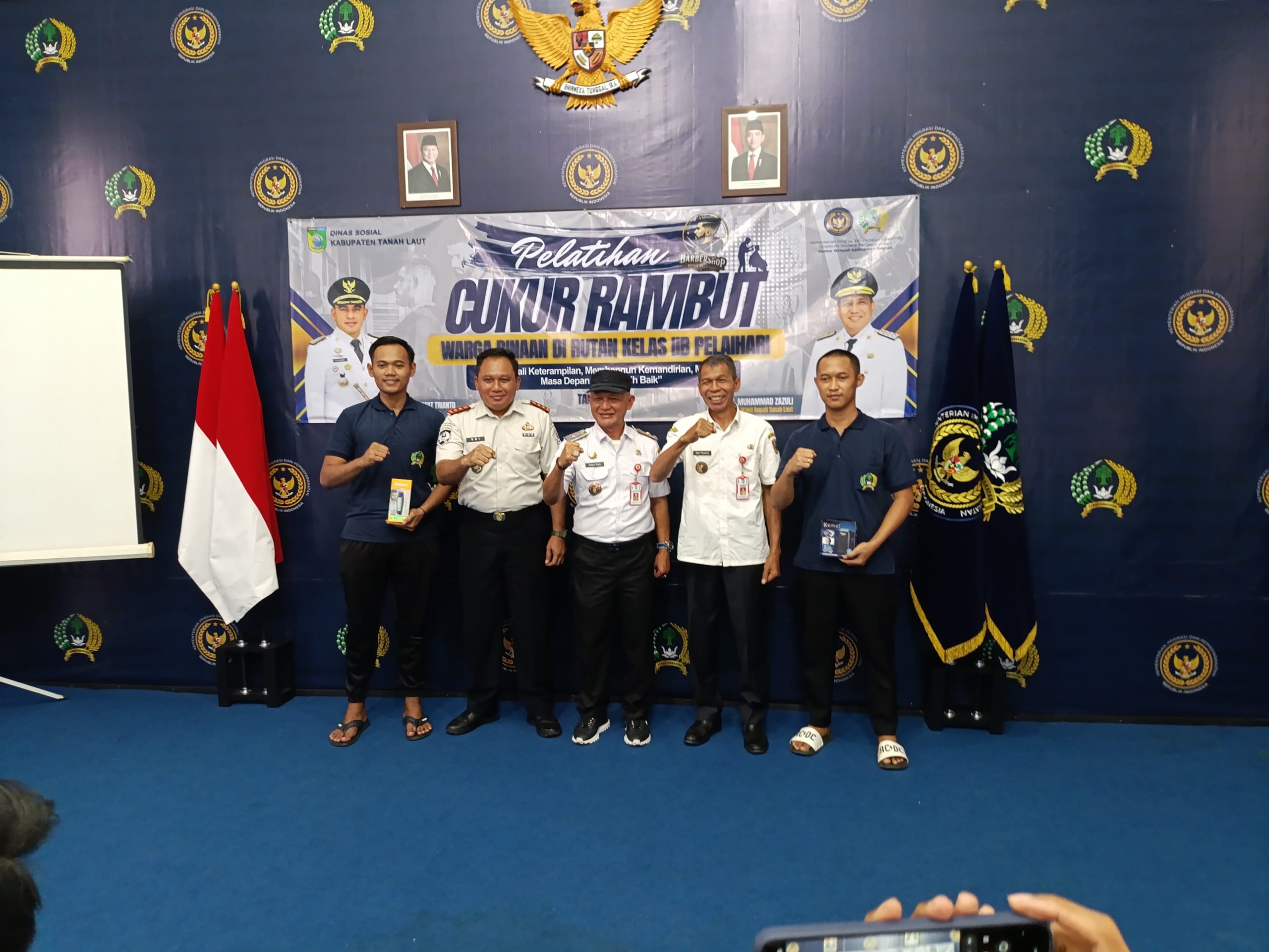 Dinsos Tanah Laut Gelar Pelatihan Cukur Rambut Guna Siapkan Kemandirian Ekonomi Calon Eks Warga Binaan
