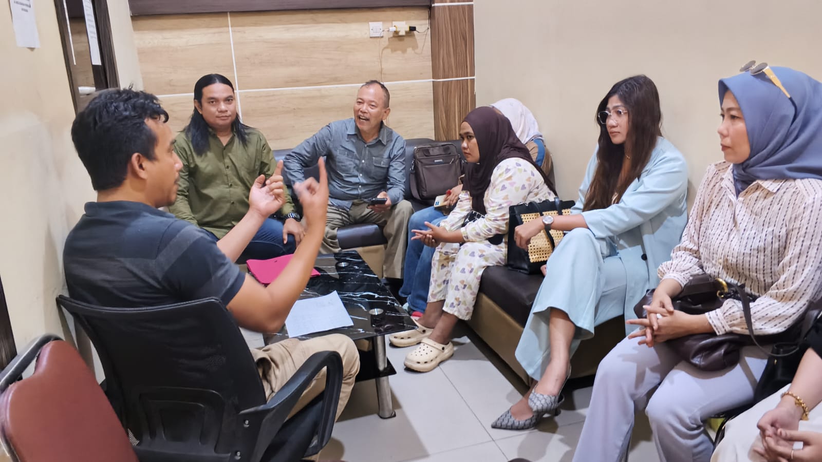 Dugaan Arisan Bodong, Via Sitorus Ceritakan Awal Mula Kenal F hingga Ikut Arisan