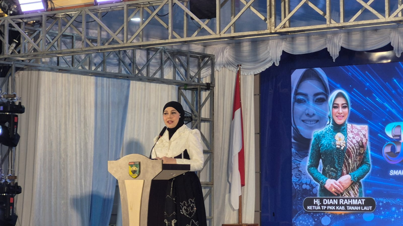 Hj. Dian Rahmat Trianto Buka Acara Unjuk Bakat Putra Putri Pariwisata Tanah Laut Guna Jaring Duta Nasional