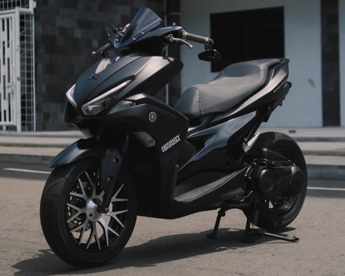 Revolusikan Gaya Hidup Anak Muda, Yamaha AEROX Terbukti Jadi ‘Obat Ganteng’ dari Generasi ke Generasi