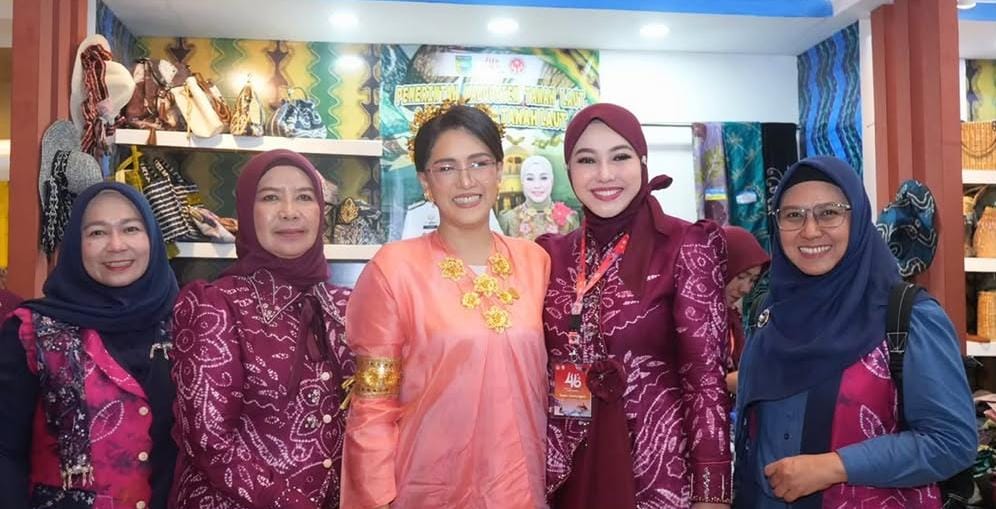 Dekranasda Tanah Laut Promosikan Wastra Khas Daerah di Pameran Nasional Makassar