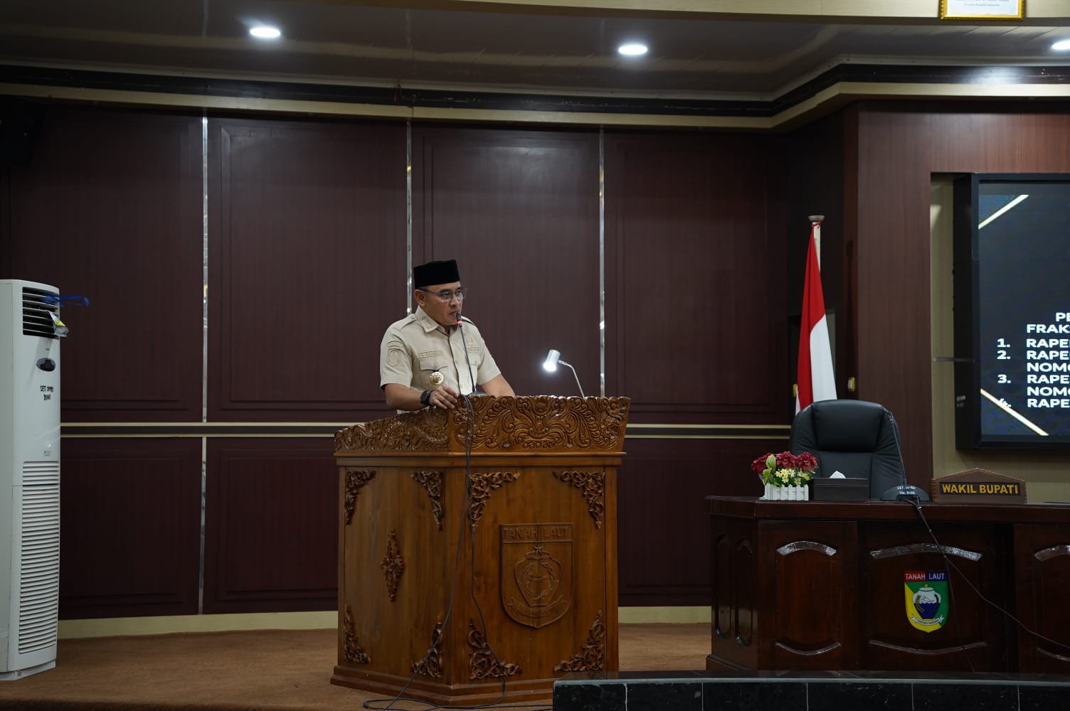 Bupati Dorong Transparansi Tata Kelola Desa Hingga Perlindungan Anak di Tanah Laut Lewat Empat Raperda Baru