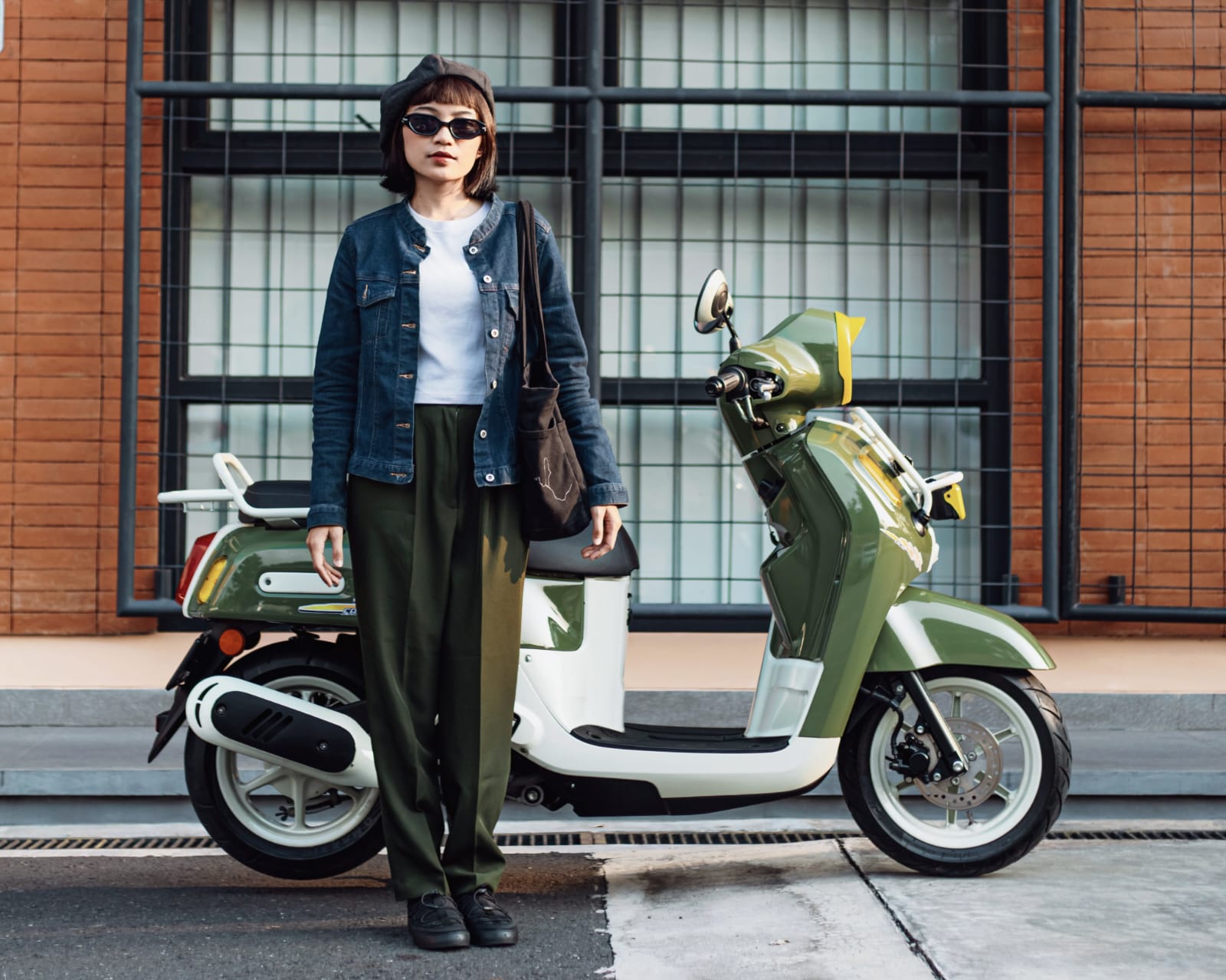 Jadi Canvas Kreasi Masa Kini, Para Cewek Gen Z ini Meracik Modifikasi Kalcer Bareng Yamaha Fazzio