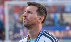 messi sedih