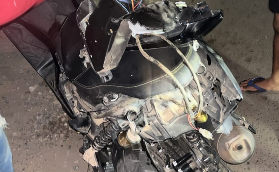 Kecelakaan Maut di Kertak Hanyar Banjar: Sopir Terjepit dalam Mobil, Perempuan Tewas Warga Manarap