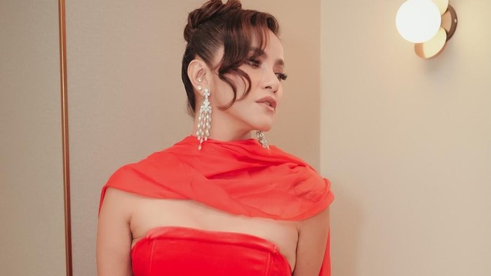 Olla Ramlan Curhat di Medsos, Artis Asal Banjarmasin Cuek Lakoni Adegan Dewasa